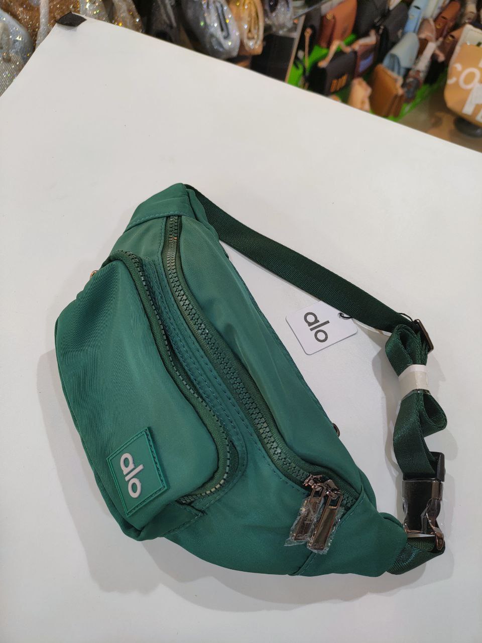 /public/uploads/photos/shares/Suzy bags/IMG_2760.jpeg